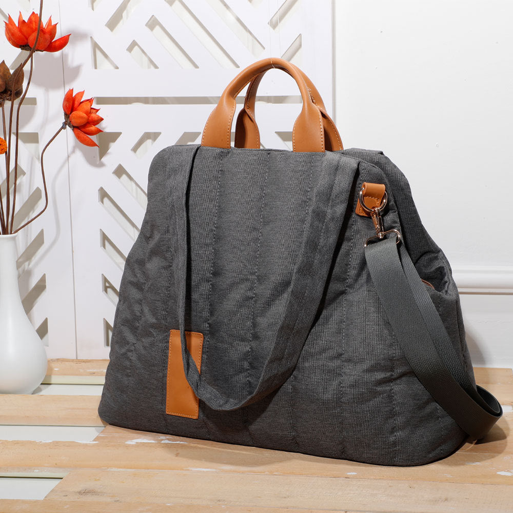 Small Pet Portable Handbag For Cozy And Comfortable Outings